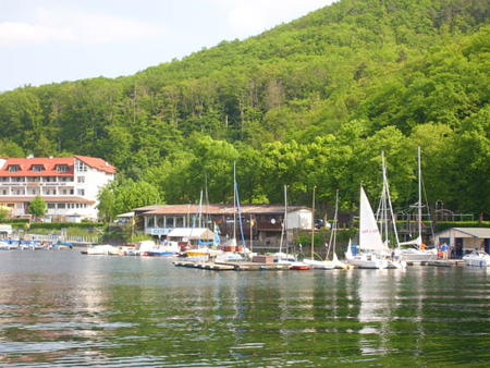 04 20100524 Edersee Staumauer (7)